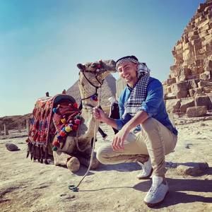 Meet your Posher, Emir